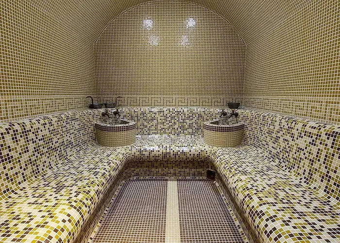 Apartment 4 Seasons 535, Oak